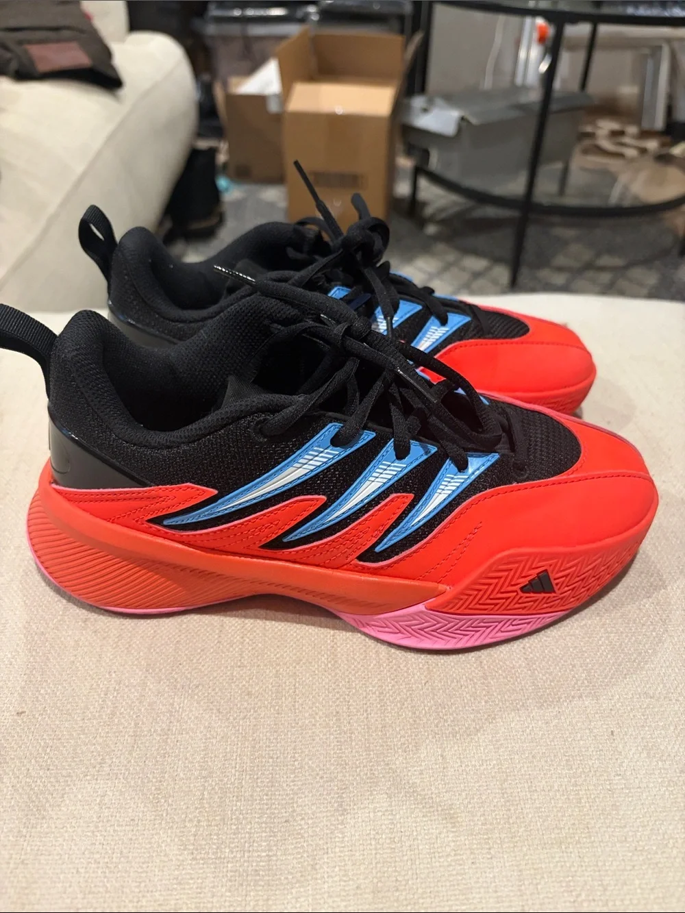 adidas Dame certified 3 low basketball sneakers solar red kids sz 4